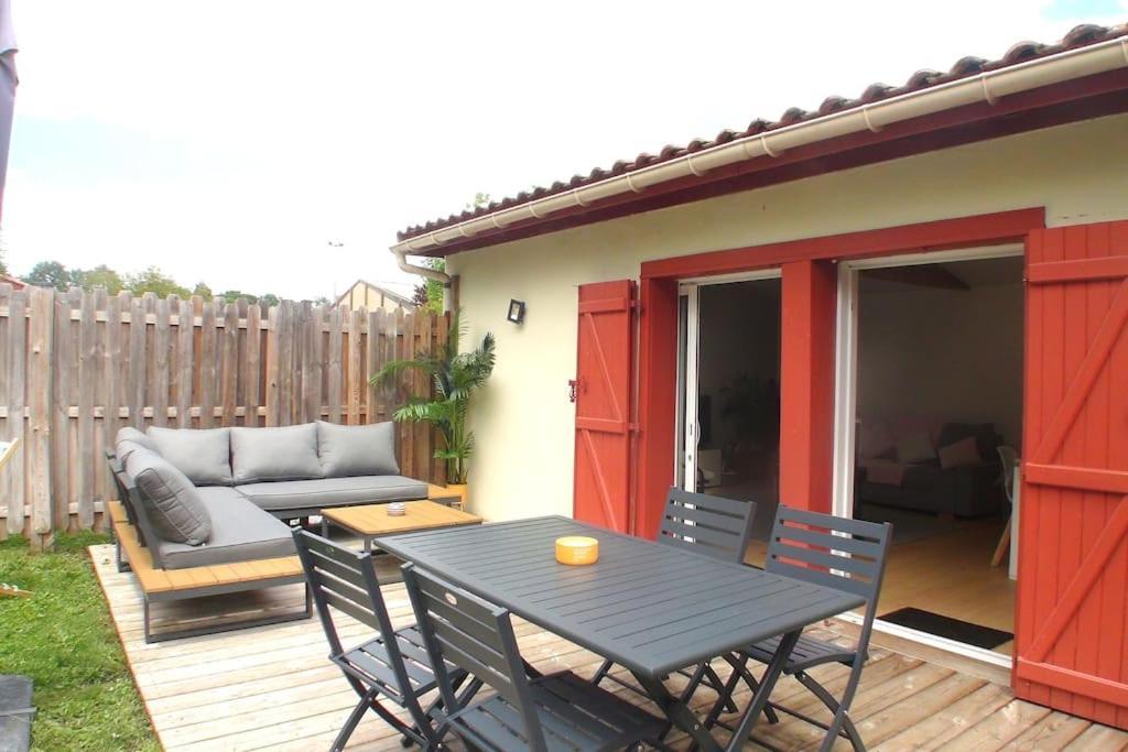 Maison Esprit Des Lois La Brede Экстерьер фото